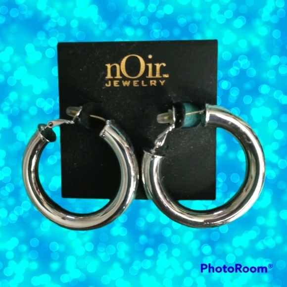nOir Jewelry Jewelry - Hoop Earrings by nOir Jewelry. Shiny silvertone, high quality fashion jewelry.